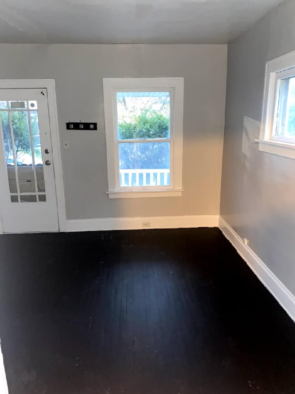 Building Photo - 6726 Kazimier Ave