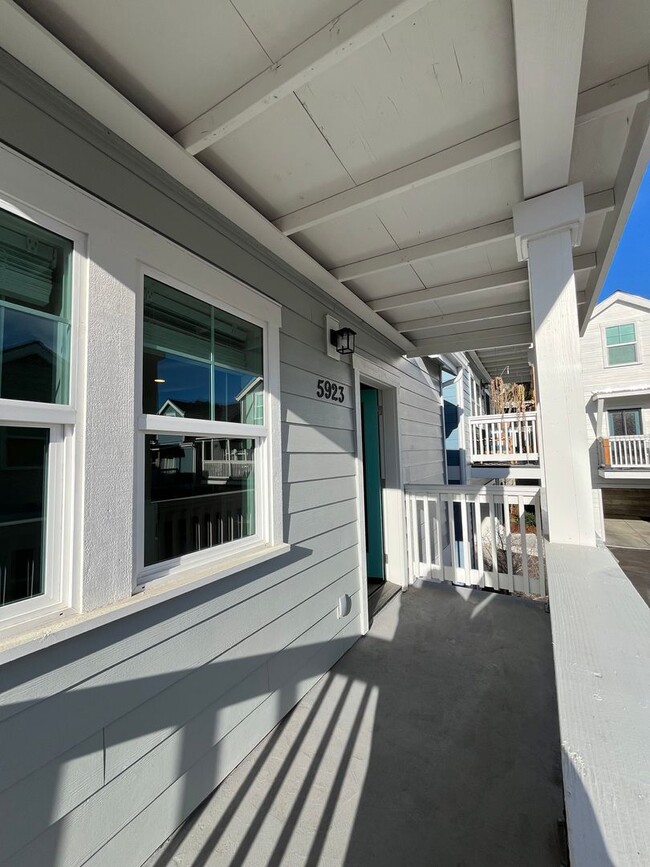 Foto del edificio - UPCOMING 3 BED 2 BATH HOME AVAILABLE 3/16/2026!!