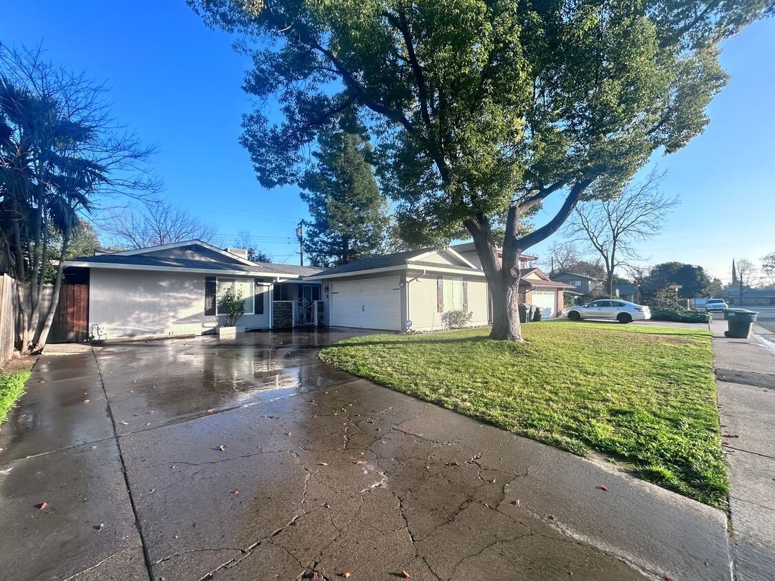 Three Bedroom Two Bathroom Home - Three Bedroom Two Bathroom Home