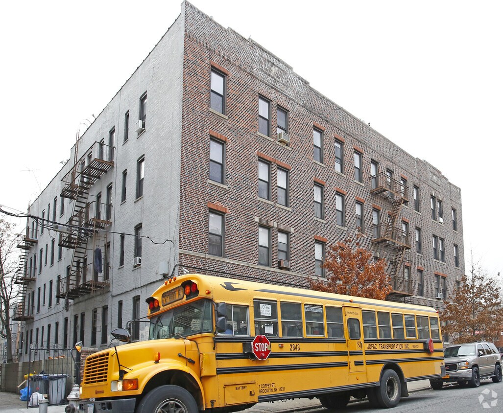 Building Photo - 164 Rockaway Pky