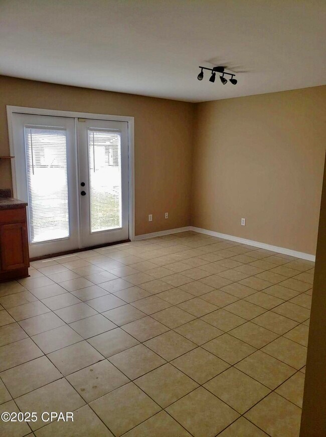 Foto del edificio - 242 Callaway Chase Ln