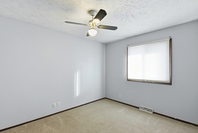 Building Photo - 13210 Schirra St