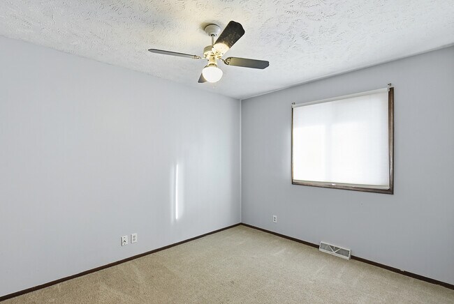 Foto del edificio - 13210 Schirra St