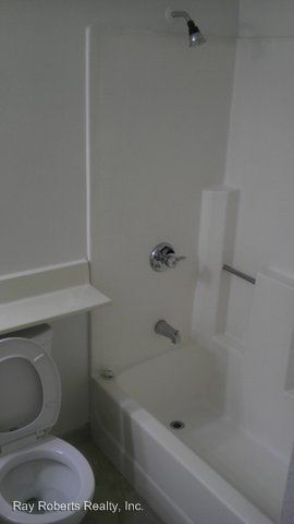 Foto del edificio - 4522 N Lakewood Blvd