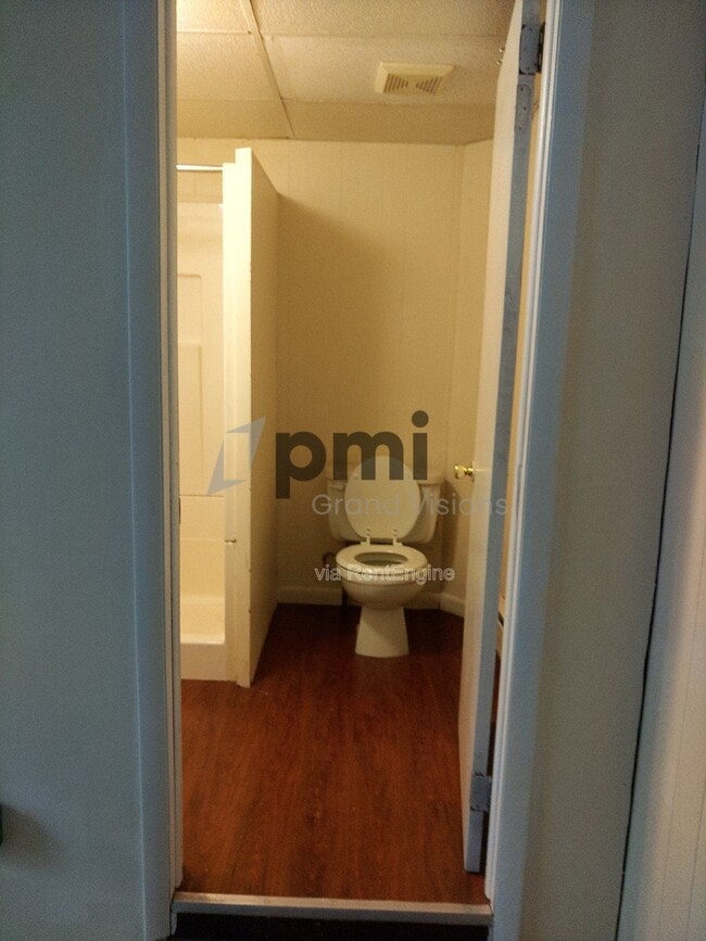 Foto del edificio - 601 Monroe Ave