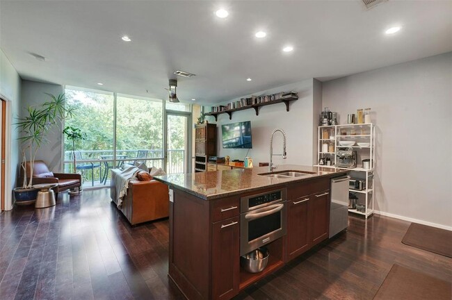 Building Photo - 1600 Barton Springs Rd
