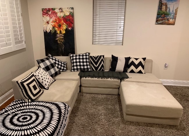 Building Photo - 216 9th St SE