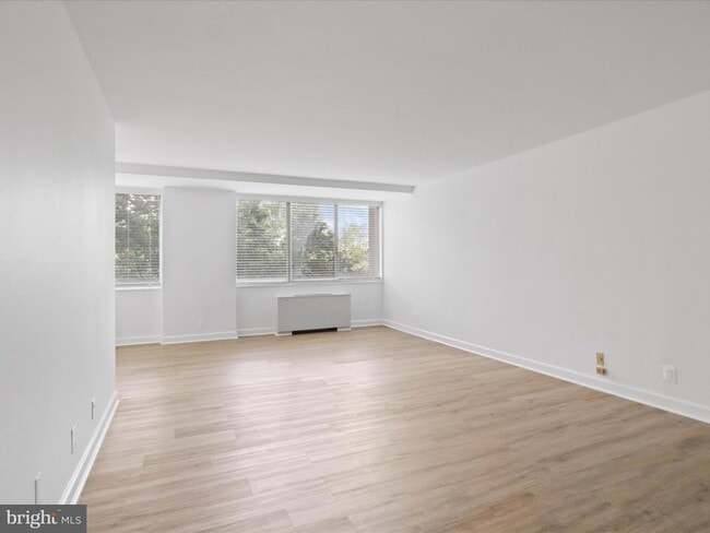 Foto del edificio - 301 N Beauregard St