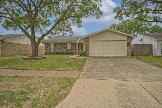 Building Photo - 5423 Dunnethead Dr