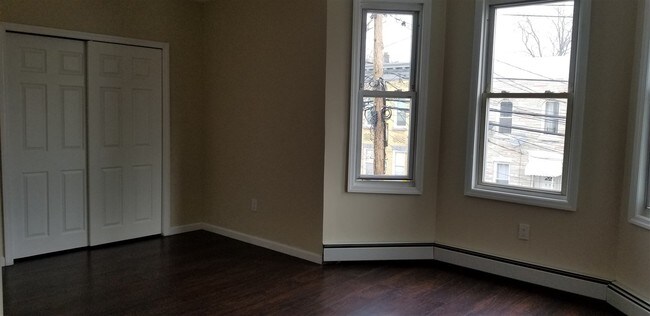Foto del edificio - 117 Wilkinson Ave