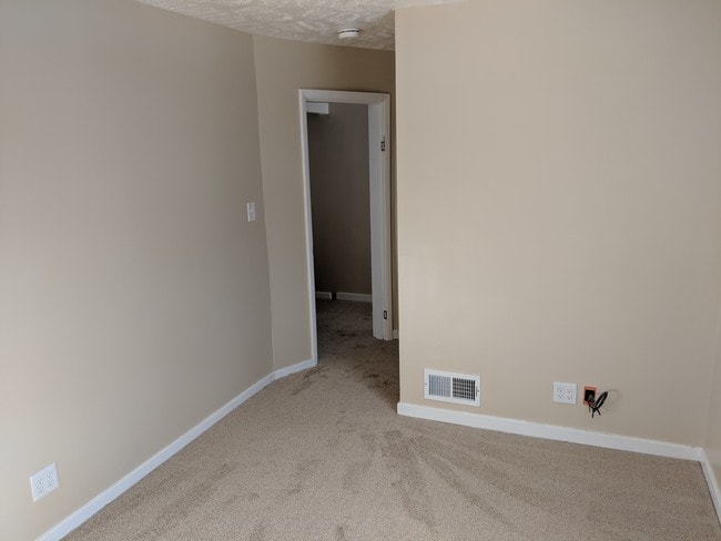 Building Photo - 186 Juniper Dr