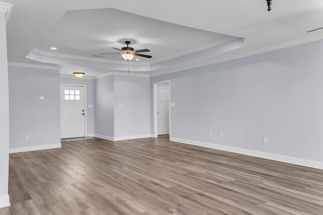 Foto del edificio - 5731 Shasta Pines Way