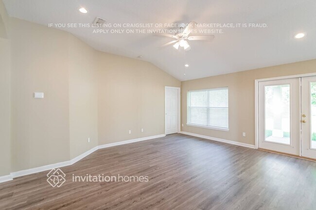 Foto del edificio - 1016 Oak Arbor Cir