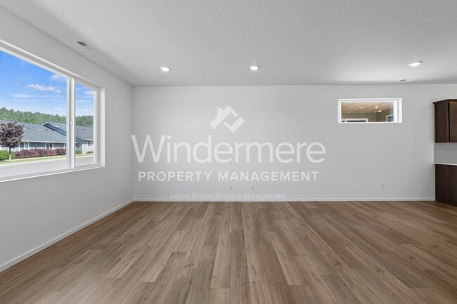 Foto del edificio - **Coming In June** New 3-Bedroom Home In Liberty Lake