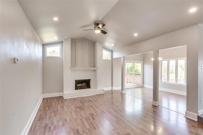 Foto del edificio - 506 Stonebridge Dr