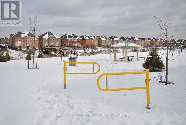 Building Photo - 2092 Fiddlers Way