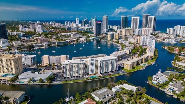 Photo - 401 Golden Isles Dr Apartment