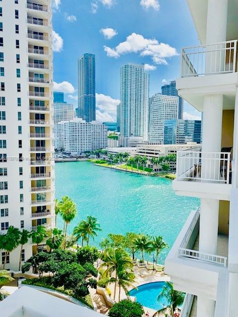 Primary Photo - 801 Brickell Key Blvd