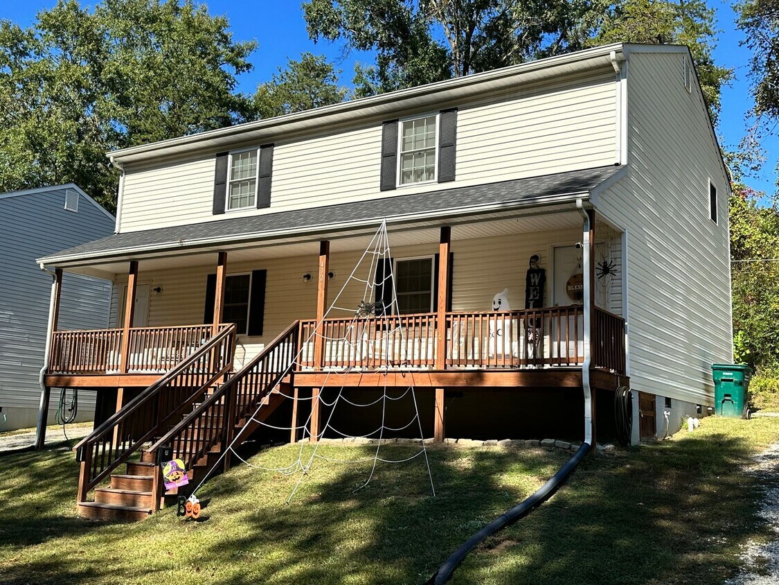 Primary Photo - Orion Homes - 412 Winston