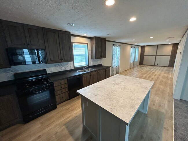 Foto del edificio - 194 Colorado St