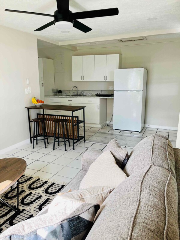 417 Ehehene Pl Unit B, Hilo, HI 96720 Room for Rent in Hilo, HI