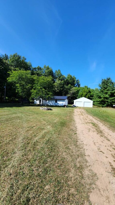 Primary Photo - 9178 Pagel Rd