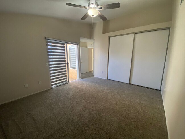Building Photo - Victorville 2+2