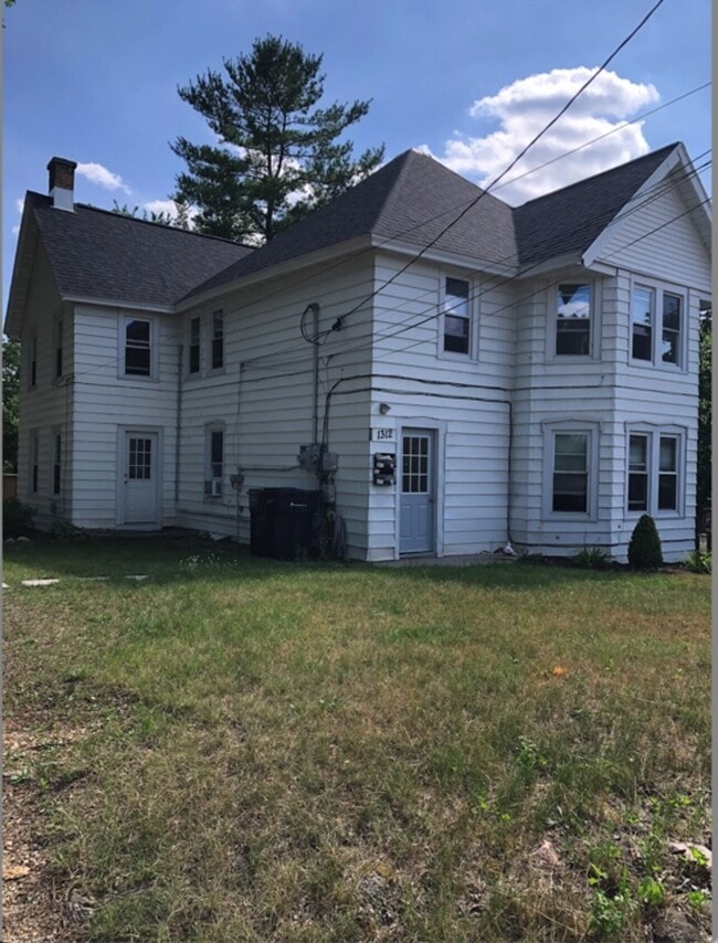 Building Photo - Sharon Street