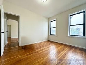 Building Photo - 1544 Gillespie Ave