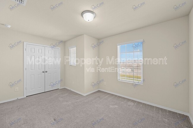 Building Photo - 805 Harefield Ln