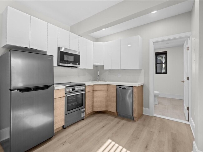 Building Photo - 87-89 Malden St