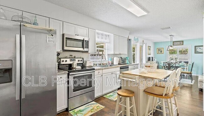 Foto del edificio - 1429 Edgewater Rd