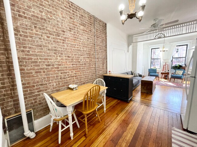Building Photo - 447 Jefferson Ave