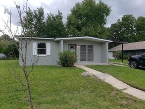 Building Photo - 1510 Zinnia Dr