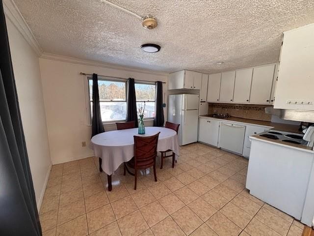 Foto del edificio - 110 Post Rd