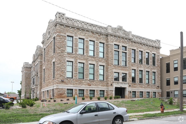 Building Photo - Norman School Lofts