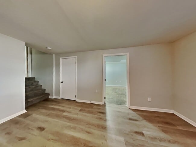 Foto del edificio - Charming 3-Bed Home in Lees Summit with Garage