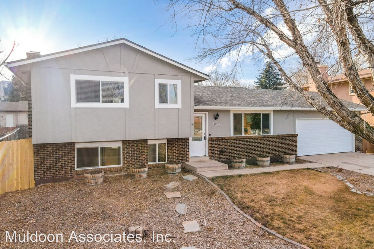 Primary Photo - 4 br, 2 bath House - 1015 Vondelpark Dr