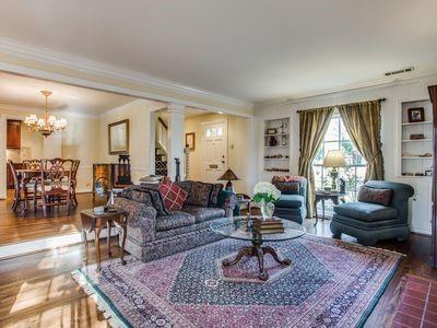Foto del edificio - 4325 Grassmere Ln