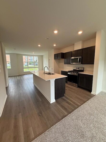 Building Photo - 347 Summit Cir