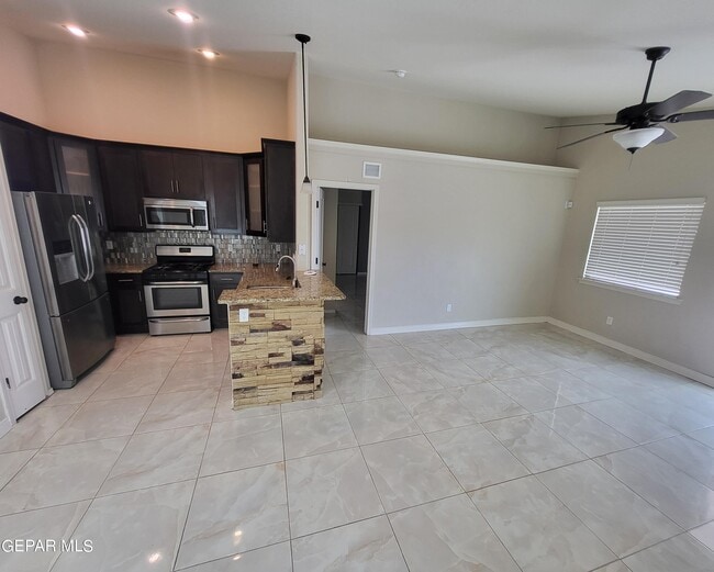 Building Photo - 14753 Ava Leigh