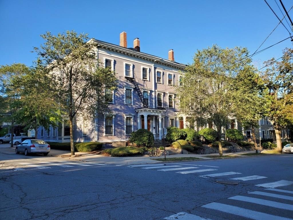 278 Thayer St Unit 9, Providence, RI 02906 Condo for Rent in