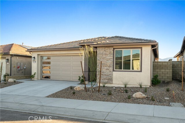 Foto del edificio - 73759 Julie Ln