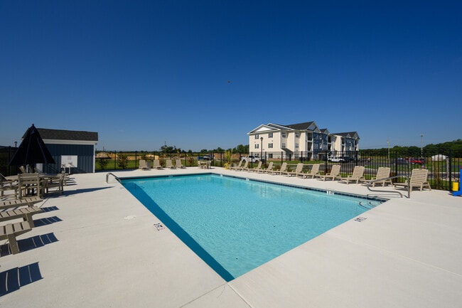 Building Photo - Riverside Apartments