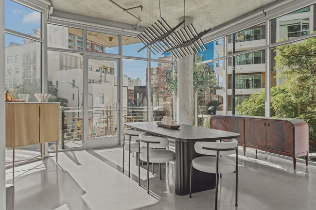 Foto del edificio - 1050 Island Ave