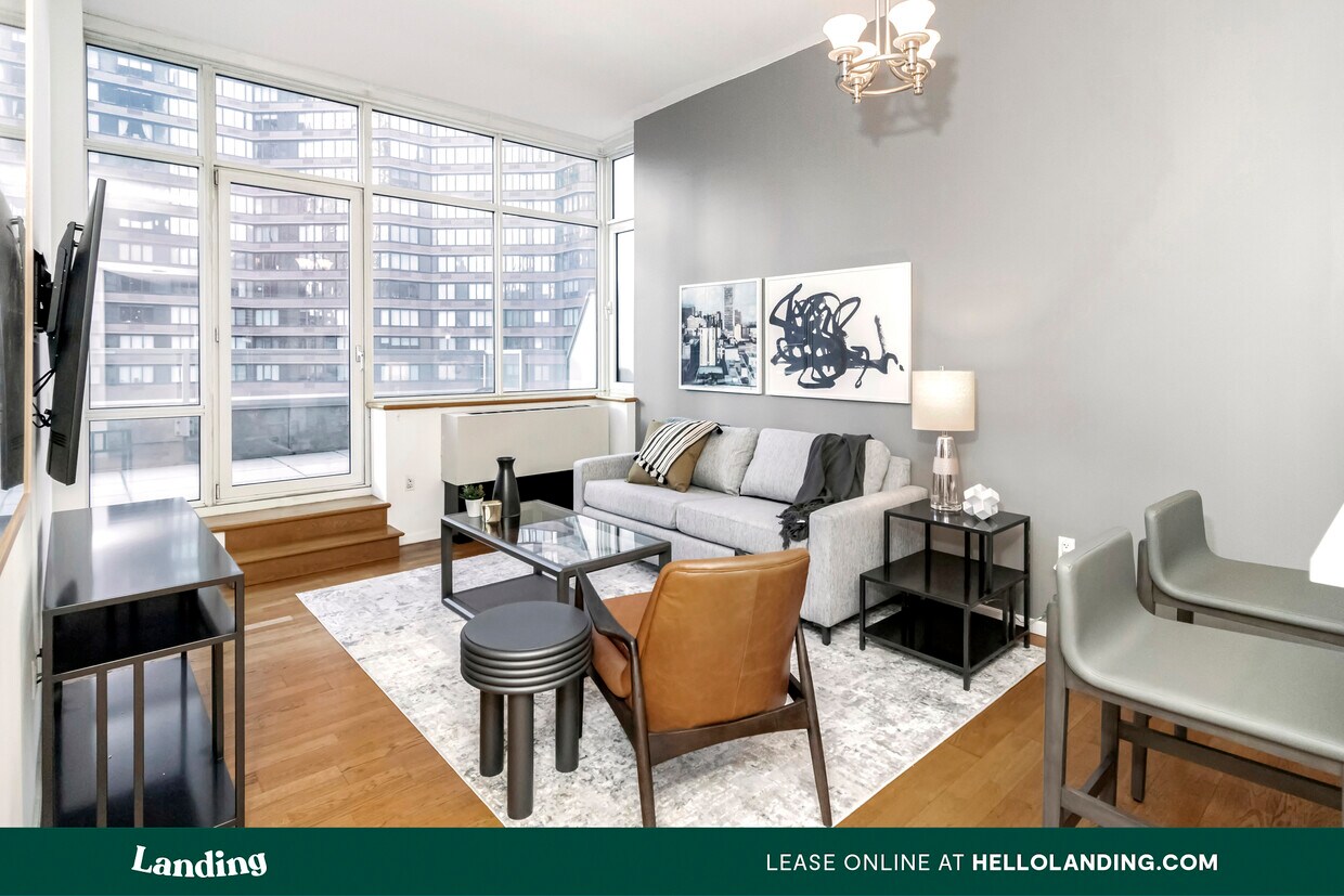 Primary Photo - 635 W 42nd St