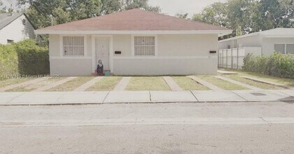 Building Photo - 287 NW 39th St