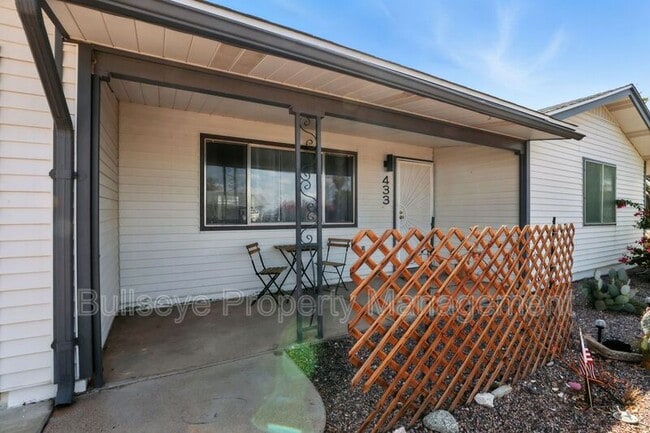 Building Photo - 433 S 113th Pl