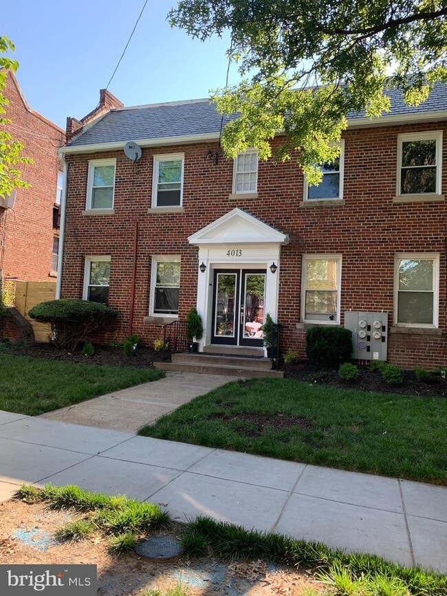 Building Photo - 4013 7th St NE