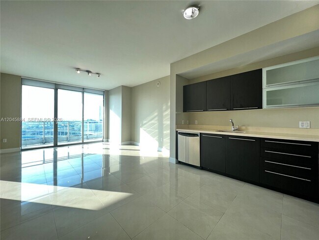 Foto del edificio - 90 SW 3rd St